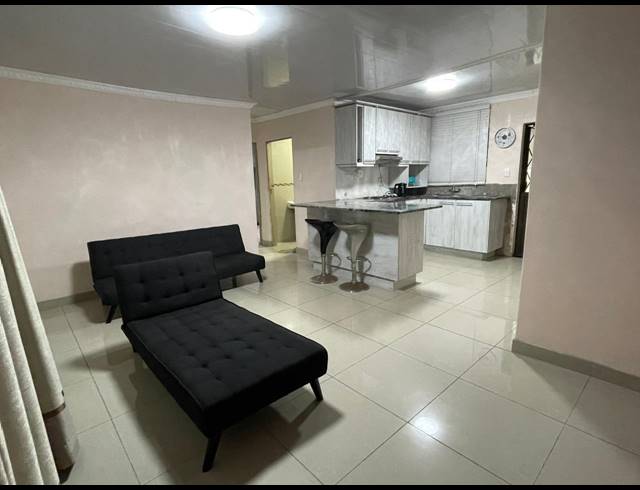 2 BEDROOM HOUSE RENTED IN UMLAZI C